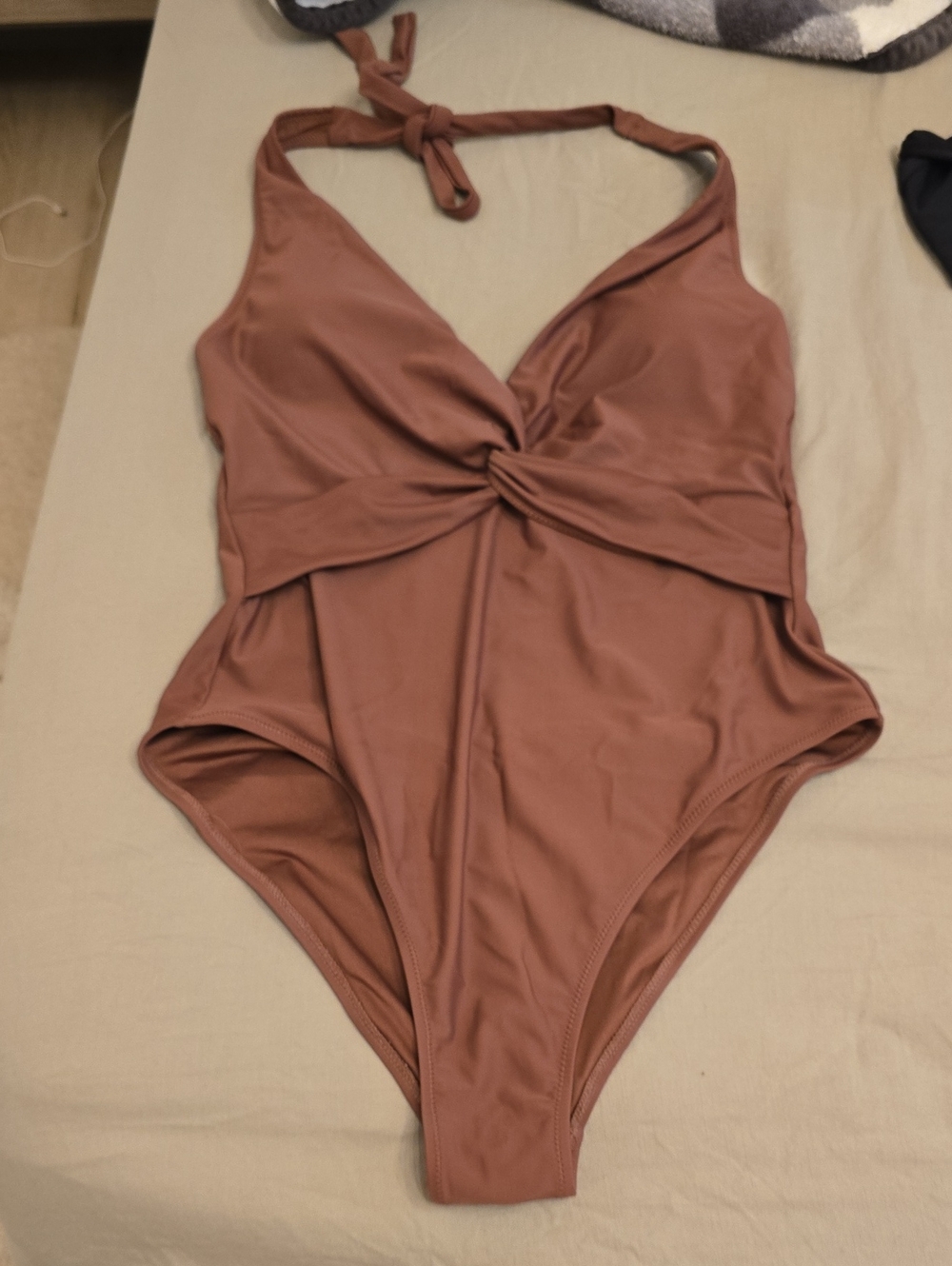 Twist Front One-Piece Swimsuit in BURGUNDY